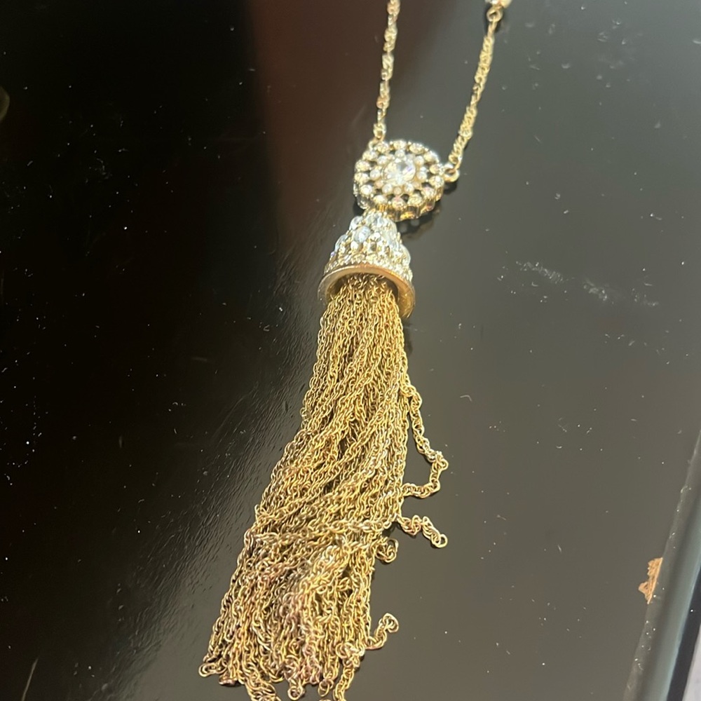 Cute deco necklace with pearls and sparkles